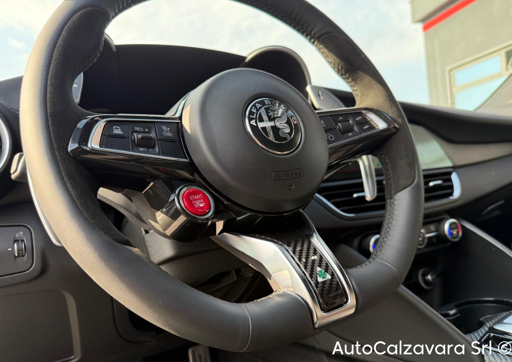 Alfa Romeo Giulia 2.9 V6 Bi-Turbo AT8 Quadrifoglio / BLU MISANO / R7689778