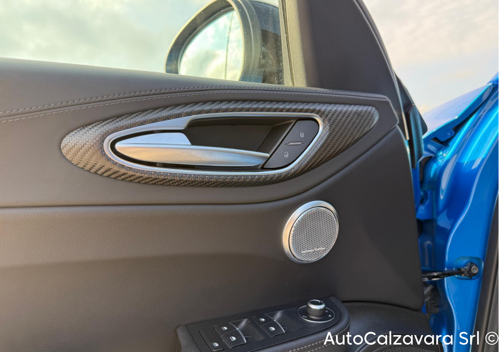 Alfa Romeo Giulia 2.9 V6 Bi-Turbo AT8 Quadrifoglio / BLU MISANO / R7689778