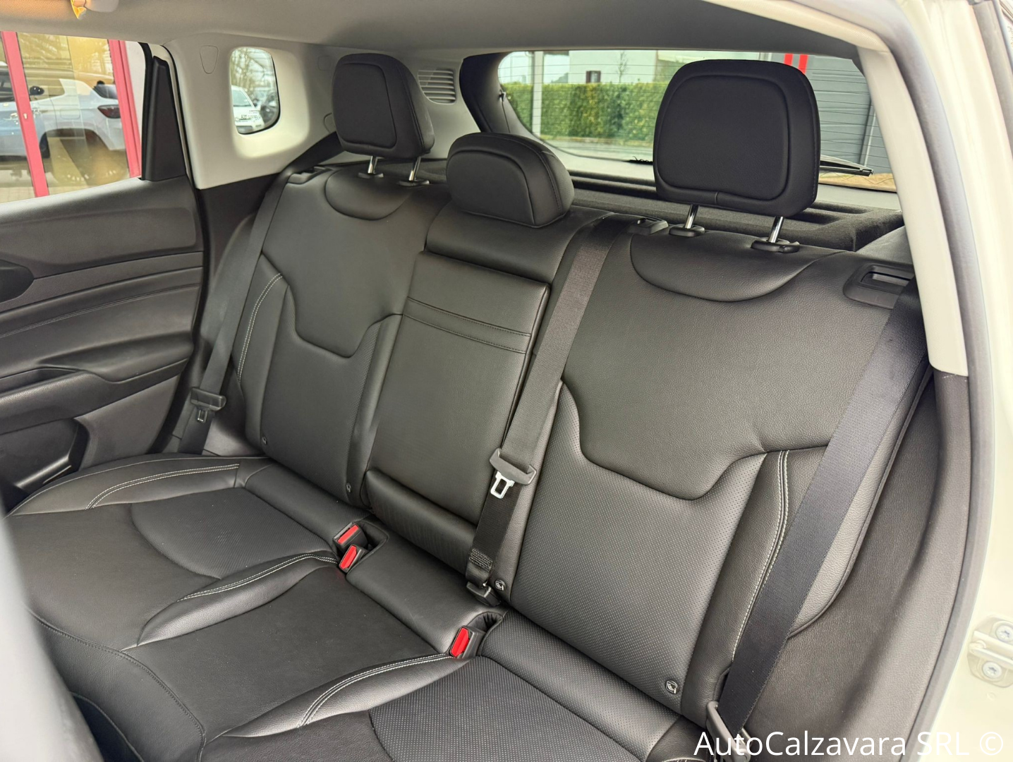 Jeep Compass 1.6 Multijet II 2WD S / ALPINE WHITE CON TETTO NERO / GT991DC