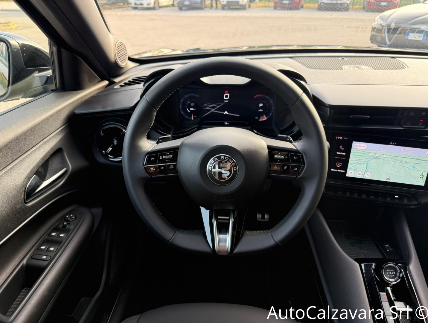 Alfa Romeo Junior 1.2 145 CV Hybrid eDCT6 Q4 / NERO TORTONA / RJA40548