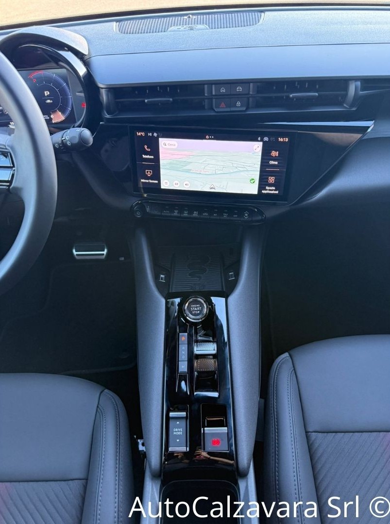 Alfa Romeo Junior 1.2 145 CV Hybrid eDCT6 Q4 / GRIGIO ARESE / RJA40919