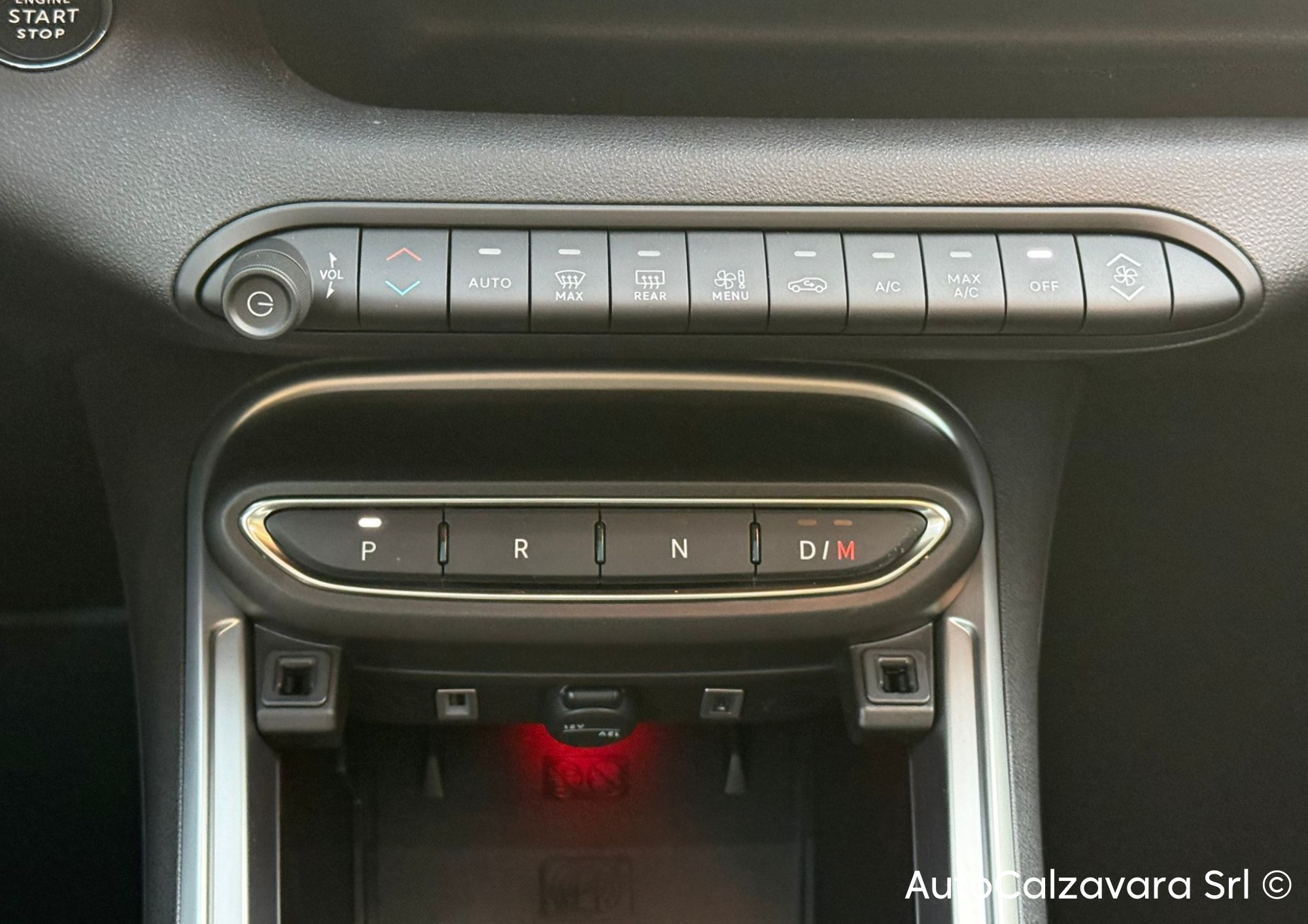 Jeep Avenger 1.2 Turbo 110 CV MHEV Altitude / GRIGIO GRANITE / SJM07075