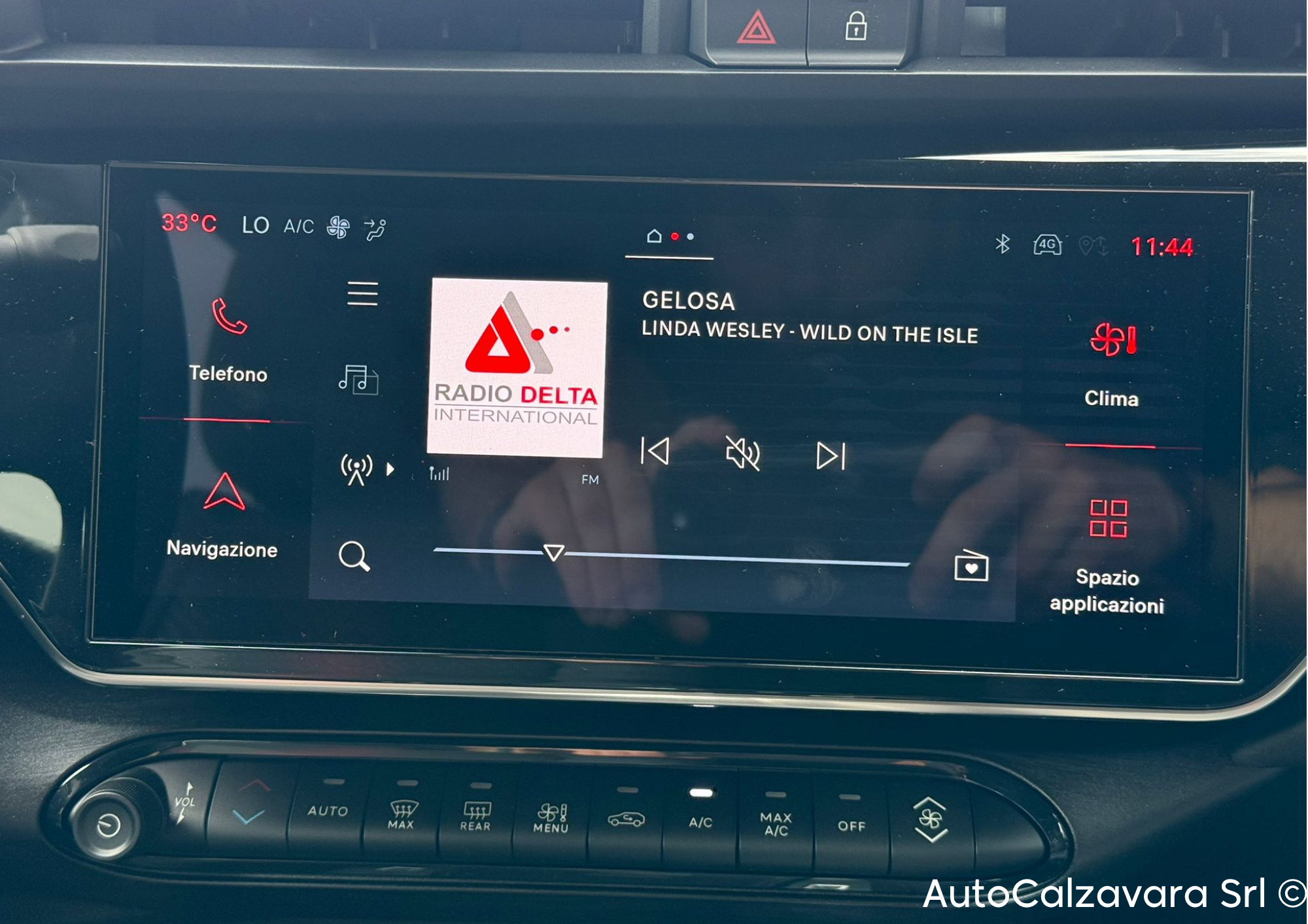 Alfa Romeo Junior 1.2 145 CV Hybrid eDCT6 Speciale / BIANCO SEMPIONE / RJA22454