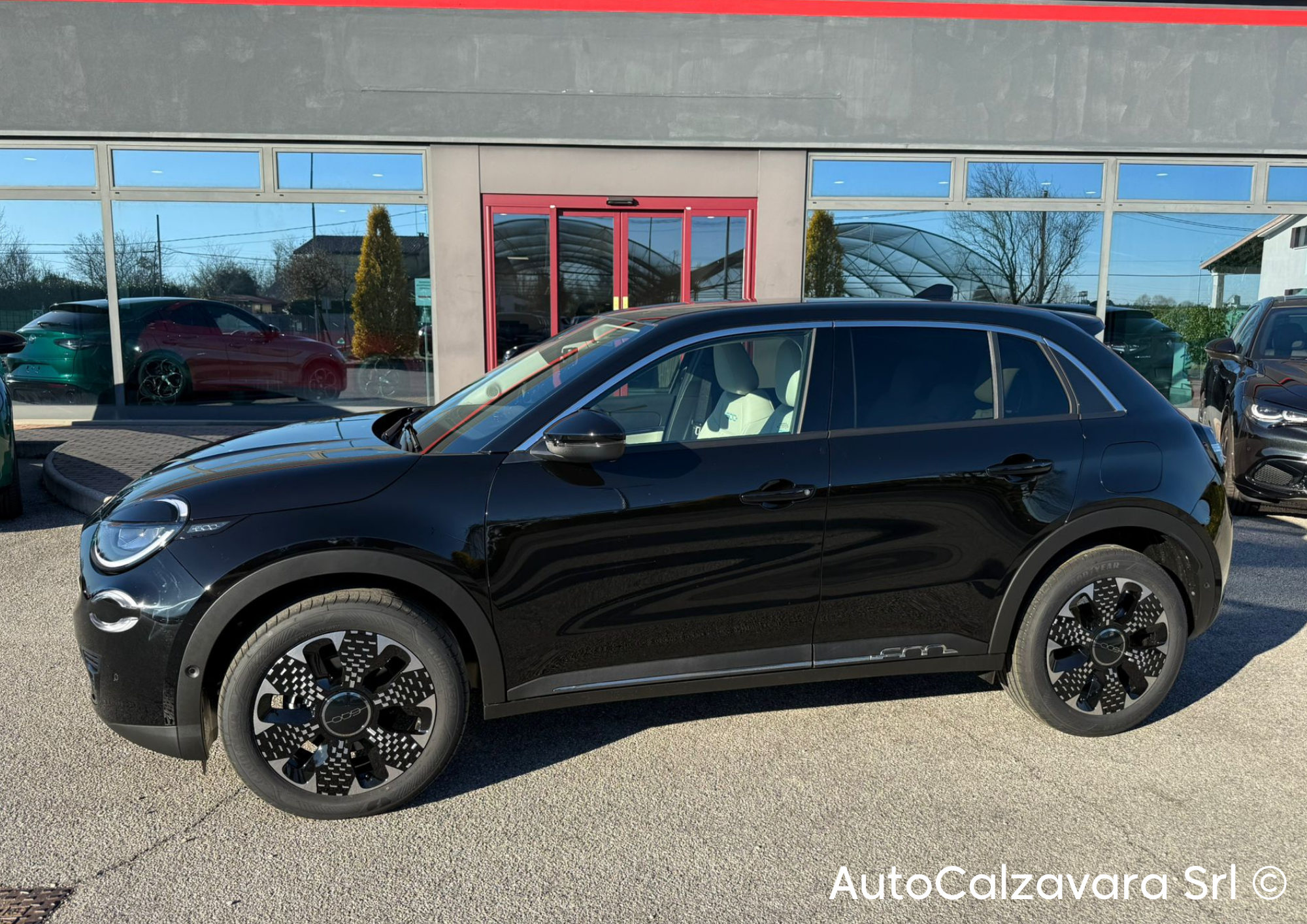 Fiat 600 Hybrid 110 CV DCT MHEV La Prima II / NERO CINEMA / HB313EJ