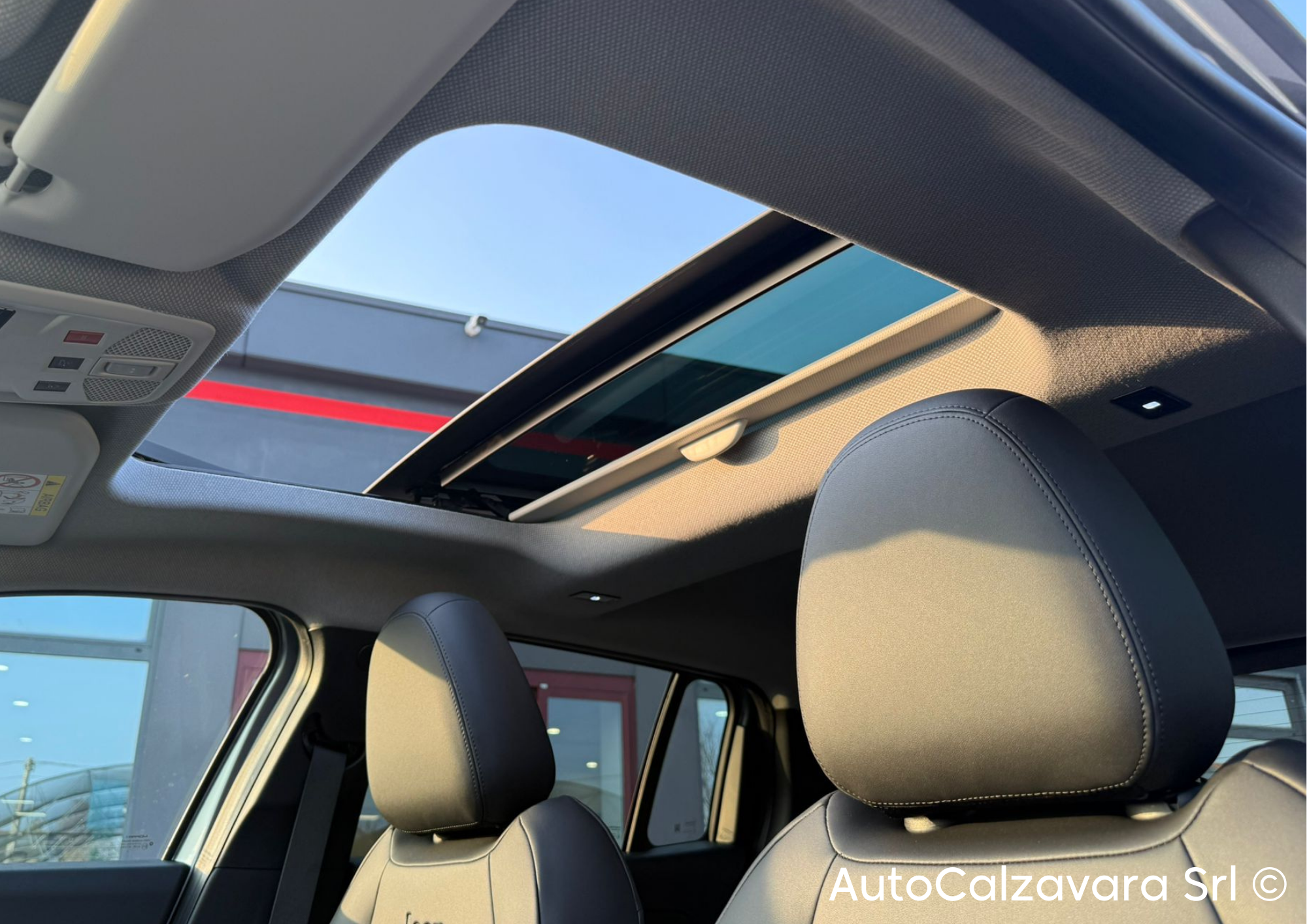 Jeep Avenger 1.2 Turbo 110 CV MHEV Altitude / GRIGIO GRANITE / SJM07075