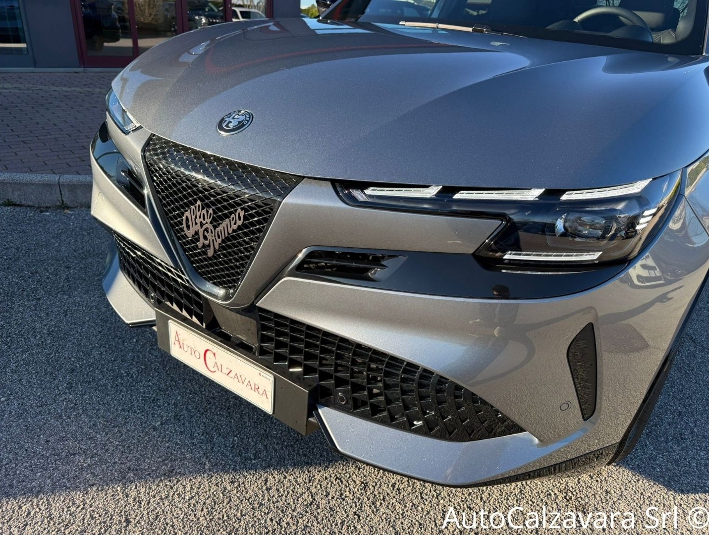 Alfa Romeo Junior 1.2 145 CV Hybrid eDCT6 Q4 / GRIGIO ARESE / RJA40919