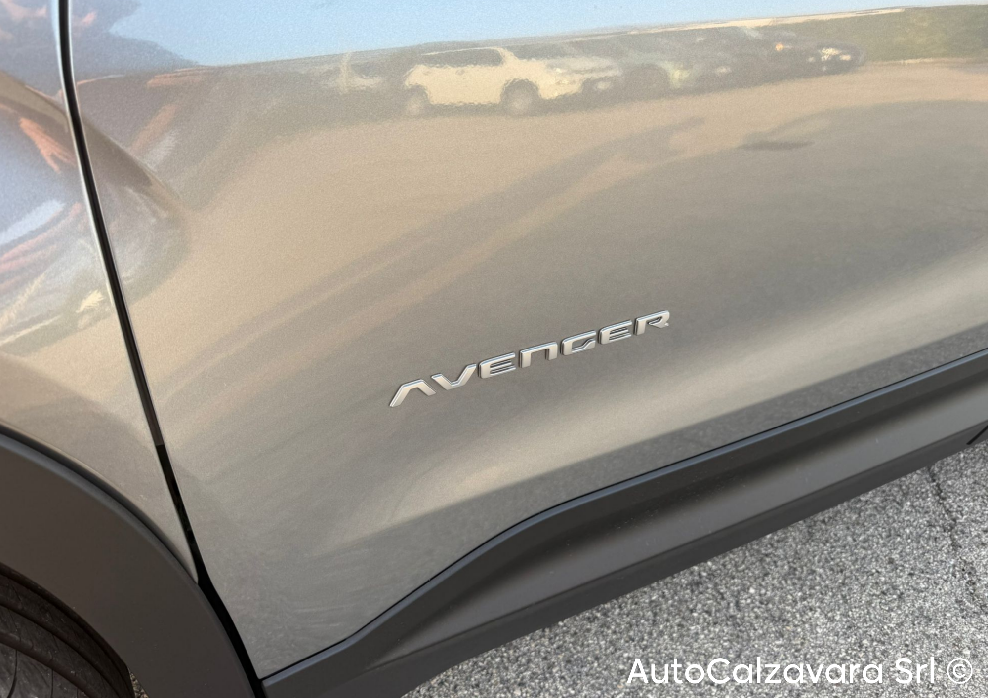 Jeep Avenger 1.2 Turbo 110 CV MHEV Altitude / GRIGIO GRANITE / SJM07075