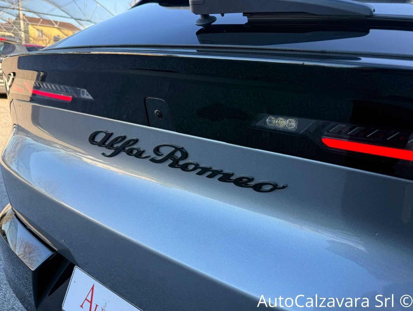 Alfa Romeo Junior 1.2 145 CV Hybrid eDCT6 Q4 / GRIGIO ARESE / RJA40919