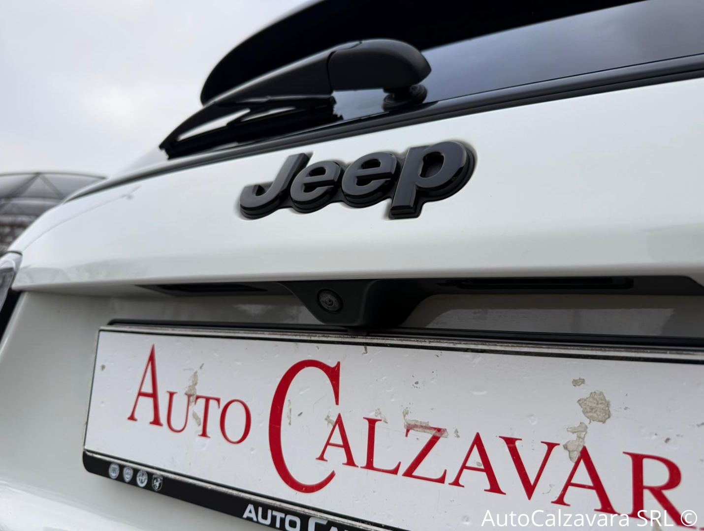 Jeep Compass 1.6 Multijet II 2WD S / ALPINE WHITE CON TETTO NERO / GT991DC