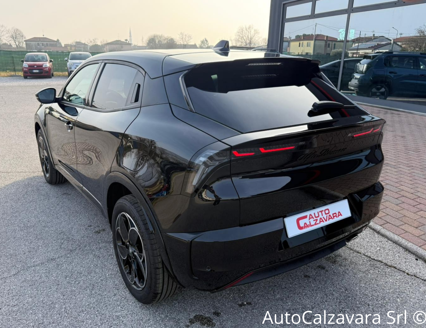 Alfa Romeo Junior 1.2 145 CV Hybrid eDCT6 Q4 / NERO TORTONA / RJA40548