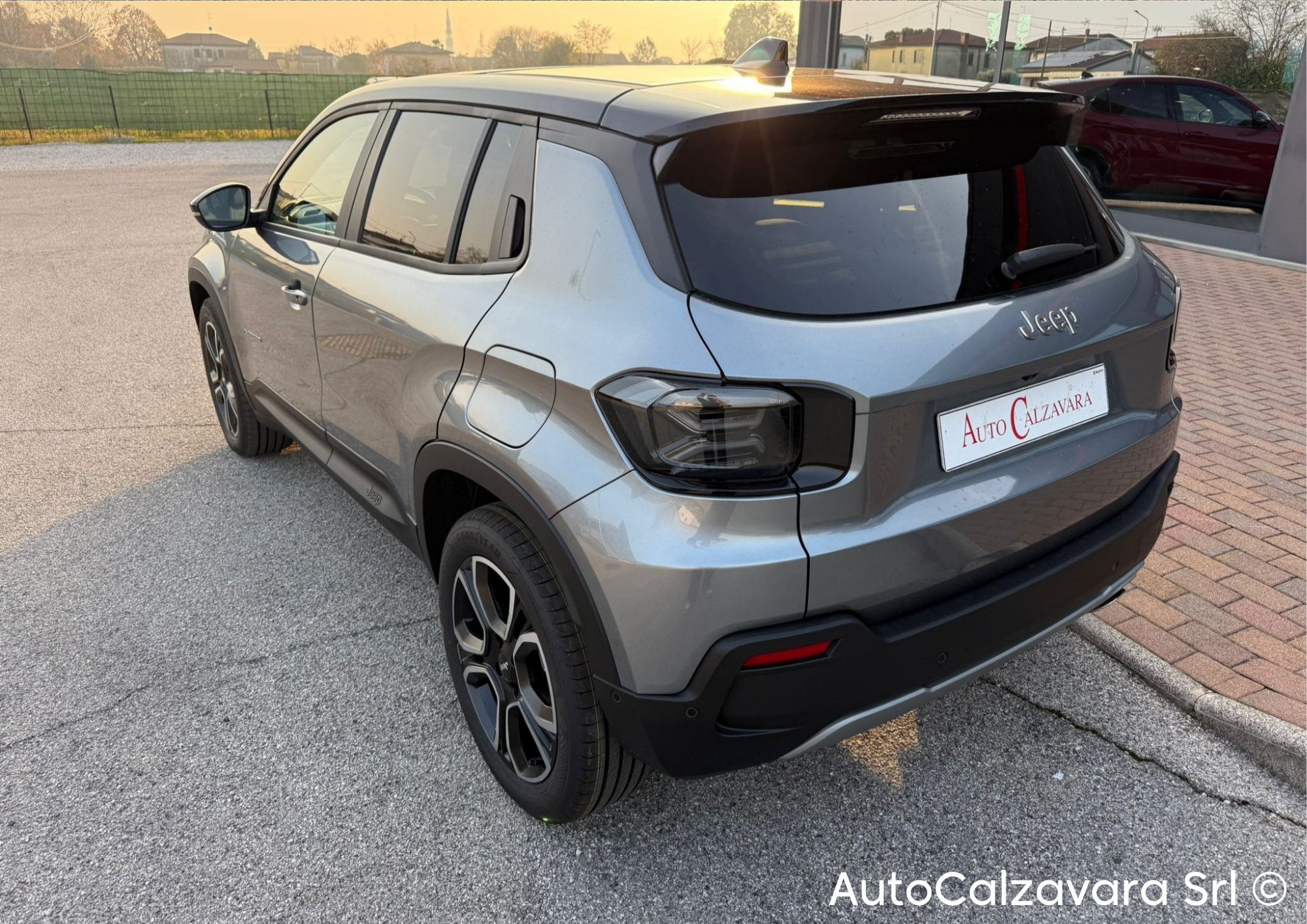 Jeep Avenger 1.2 Turbo 110 CV MHEV Altitude / GRIGIO GRANITE / SJM07075