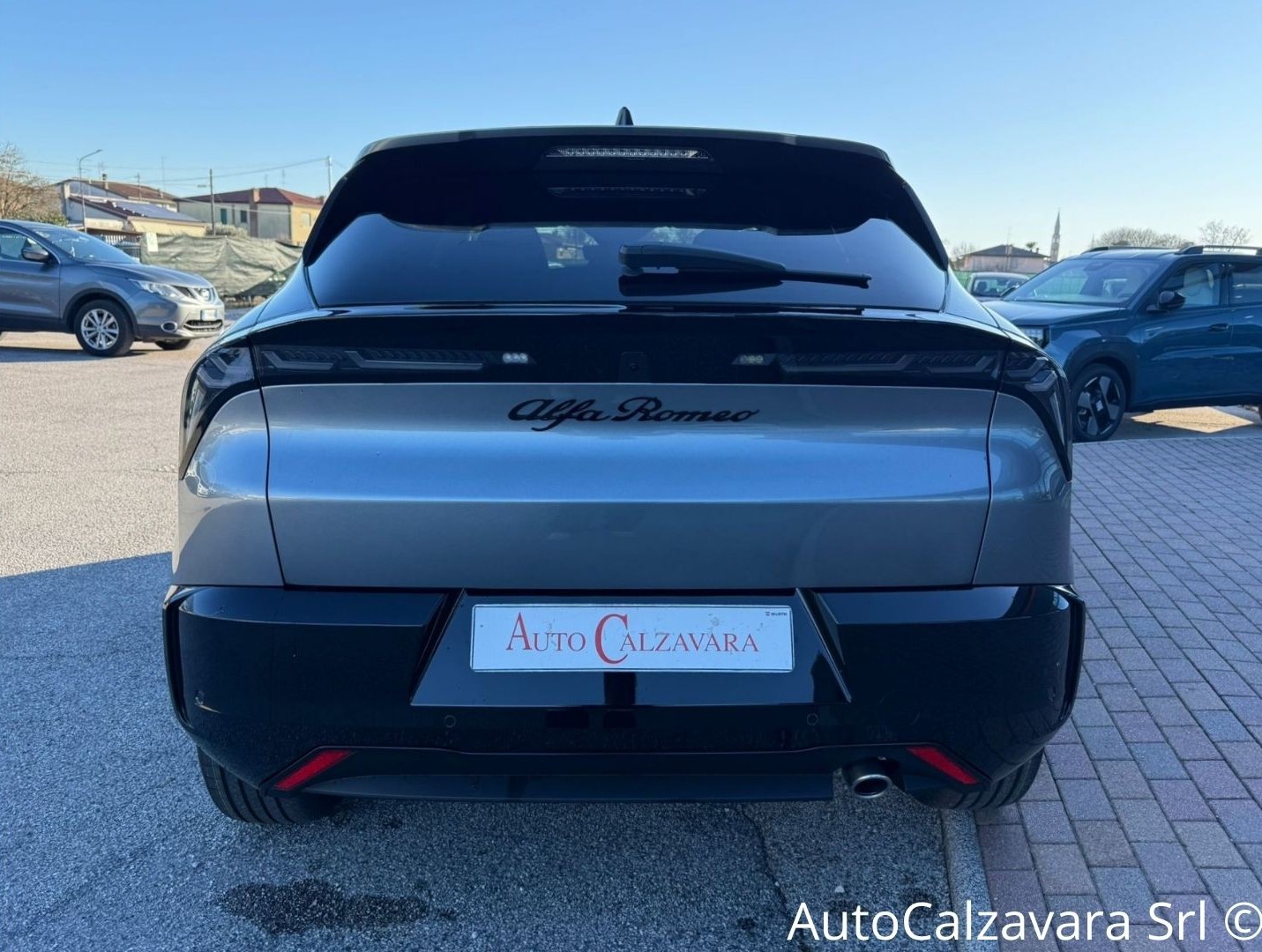 Alfa Romeo Junior 1.2 145 CV Hybrid eDCT6 Q4 / GRIGIO ARESE / RJA40919