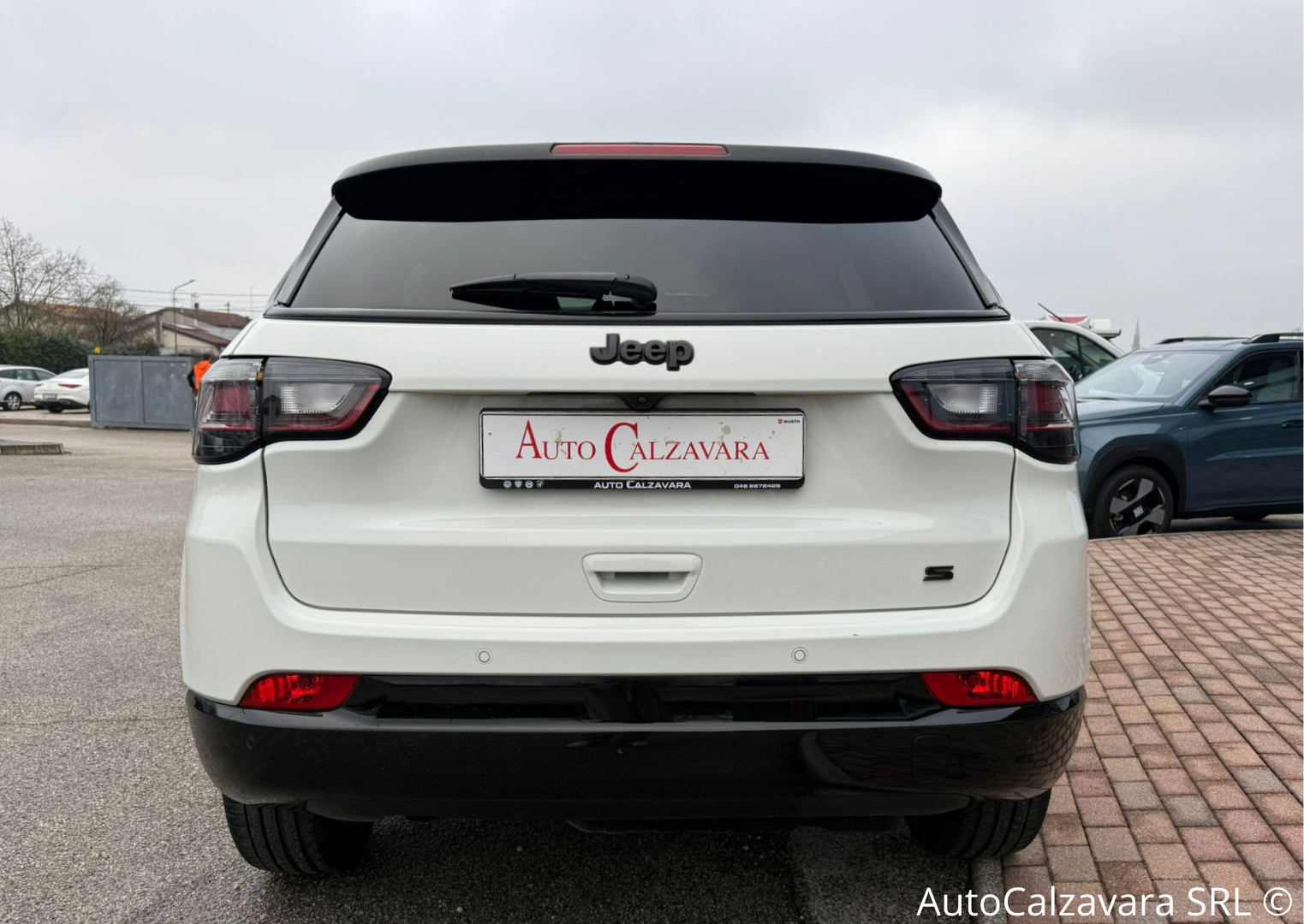 Jeep Compass 1.6 Multijet II 2WD S / ALPINE WHITE CON TETTO NERO / GT991DC