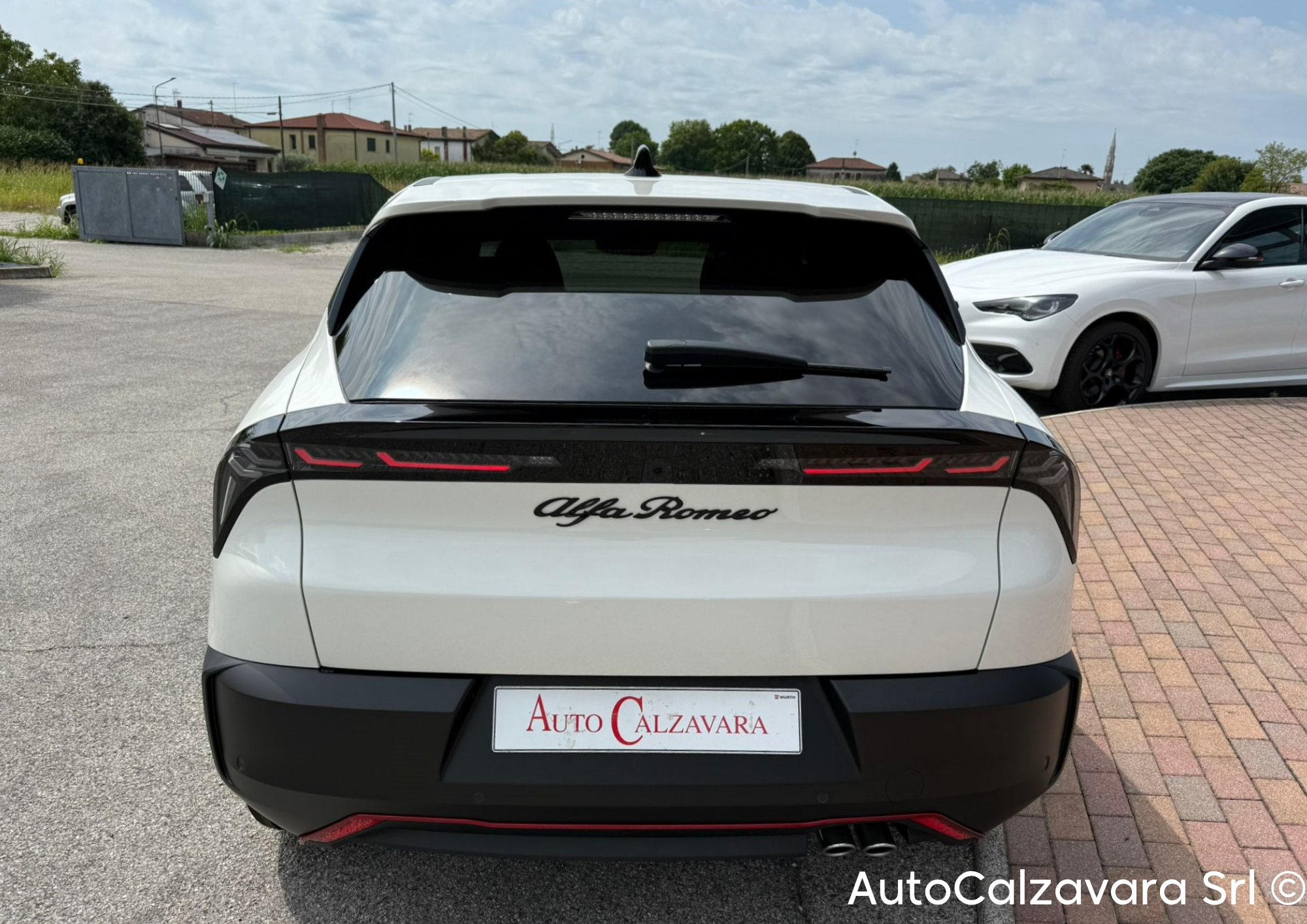 Alfa Romeo Junior 1.2 145 CV Hybrid eDCT6 Speciale / BIANCO SEMPIONE / RJA22454