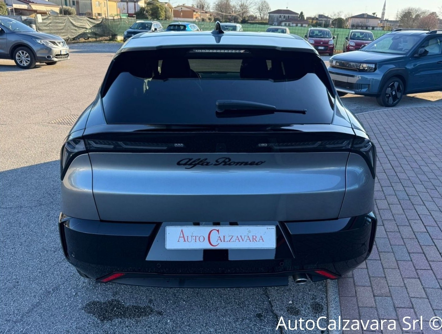 Alfa Romeo Junior 1.2 145 CV Hybrid eDCT6 Q4 / GRIGIO ARESE / RJA40919