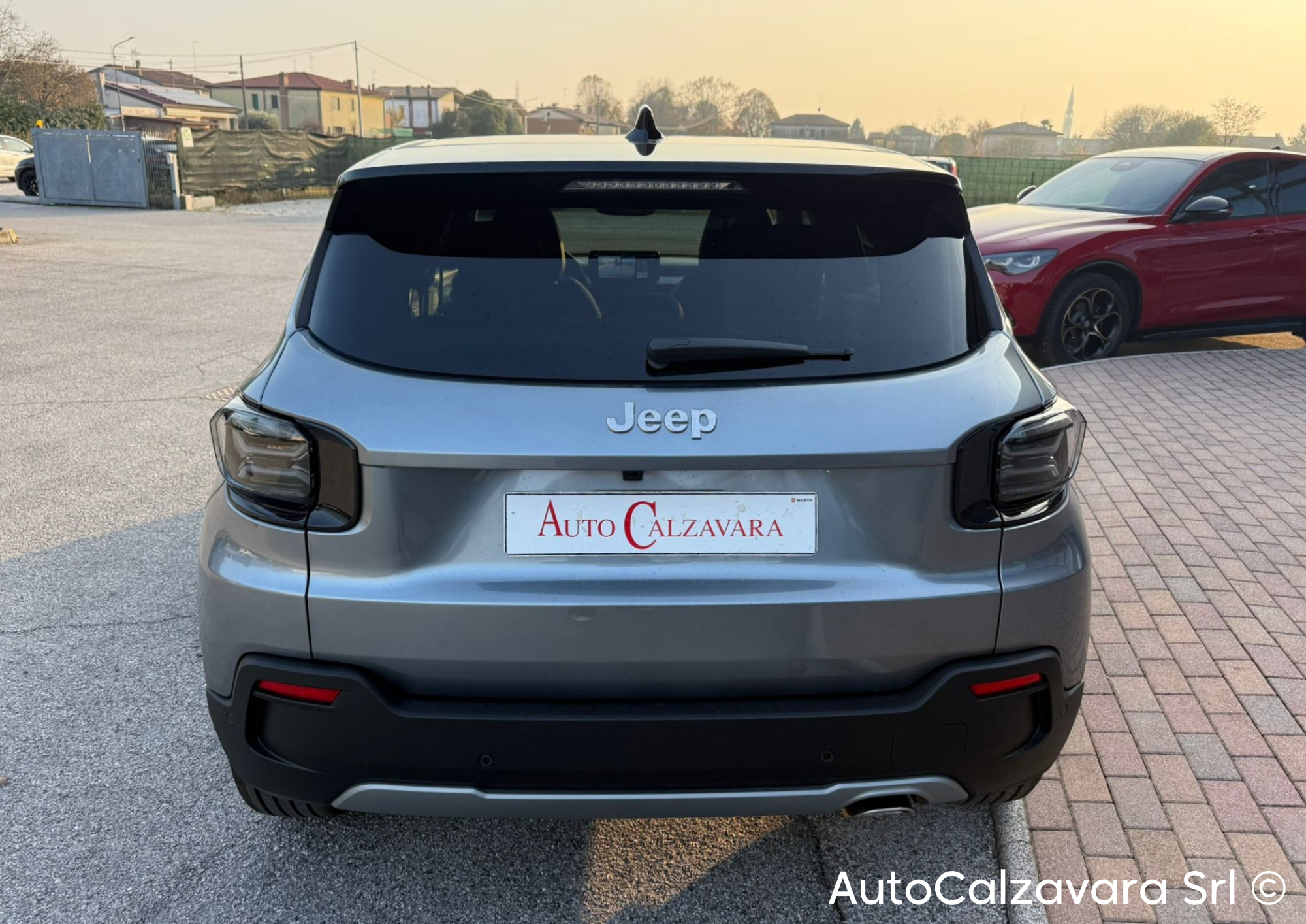 Jeep Avenger 1.2 Turbo 110 CV MHEV Altitude / GRIGIO GRANITE / SJM07075