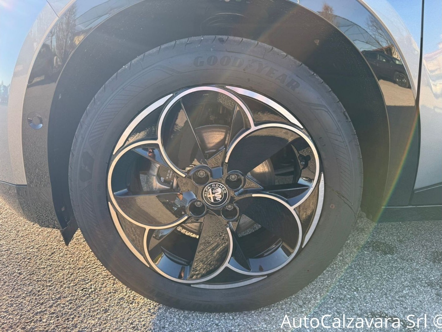 Alfa Romeo Junior 1.2 145 CV Hybrid eDCT6 Q4 / GRIGIO ARESE / RJA40919