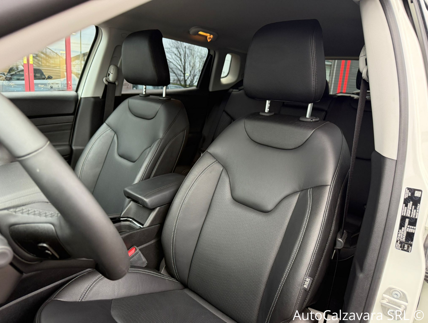 Jeep Compass 1.6 Multijet II 2WD S / ALPINE WHITE CON TETTO NERO / GT991DC