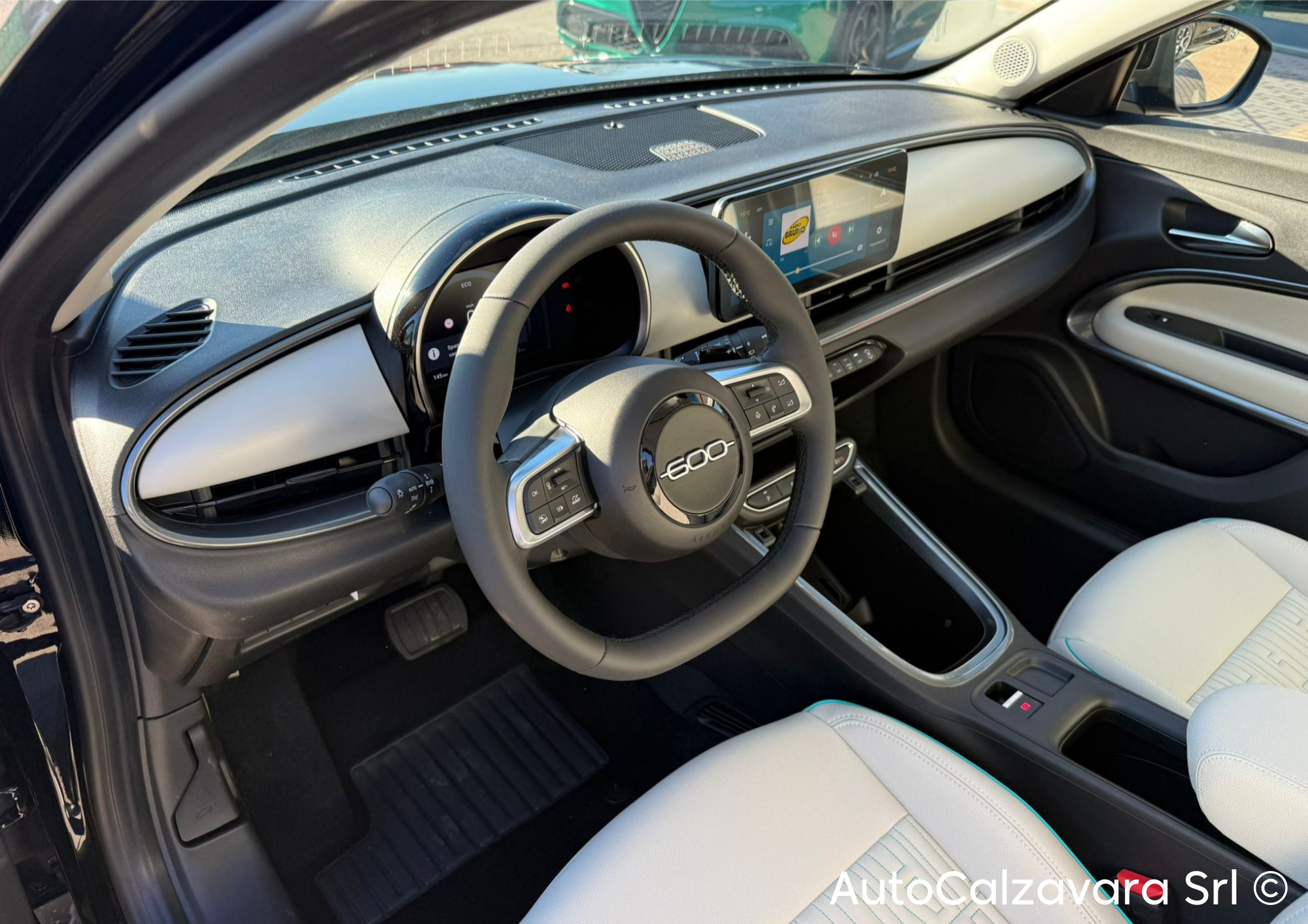 Fiat 600 Hybrid 110 CV DCT MHEV La Prima II / NERO CINEMA / HB313EJ