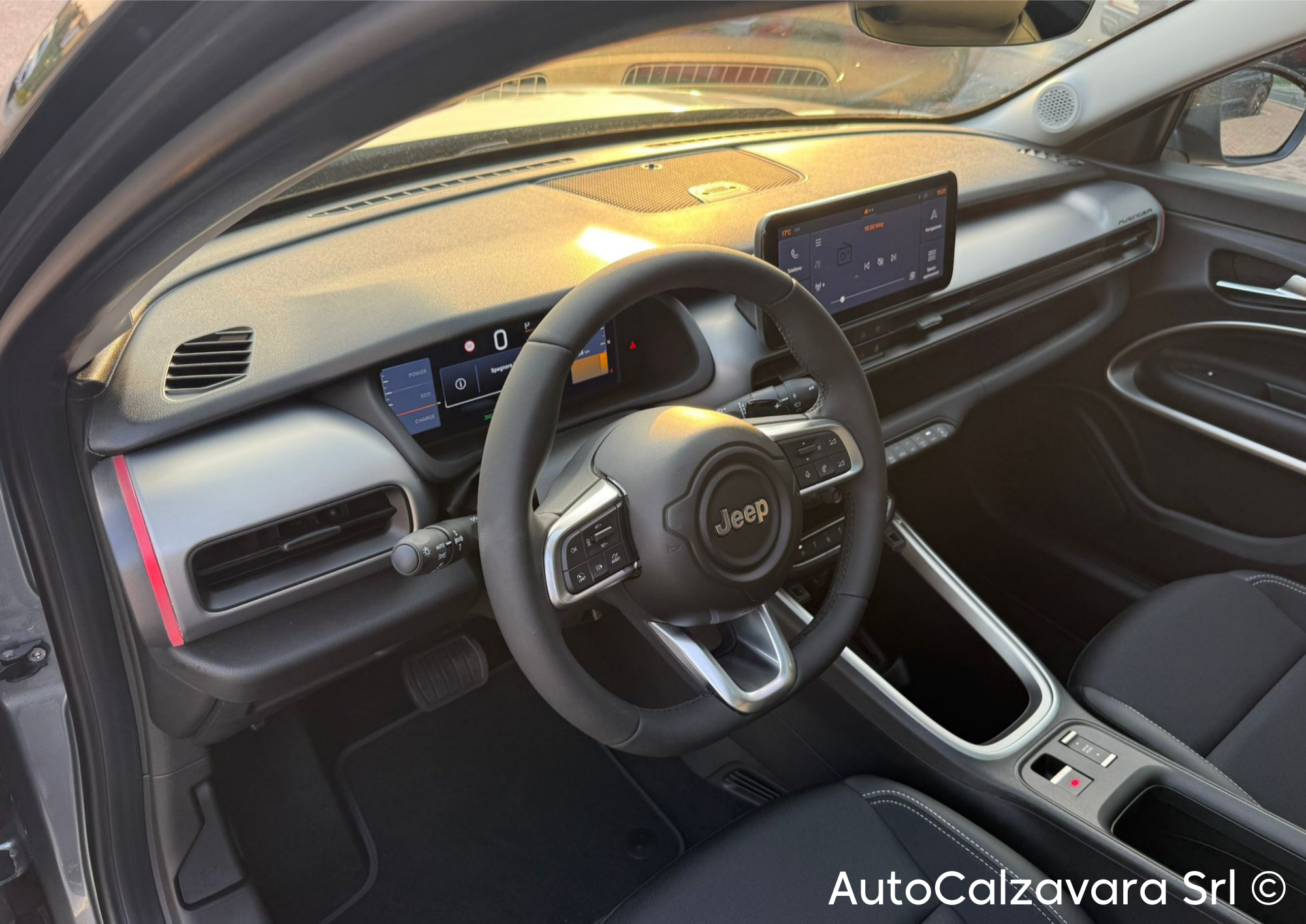 Jeep Avenger 1.2 Turbo 110 CV MHEV Altitude / GRIGIO GRANITE / SJM07075